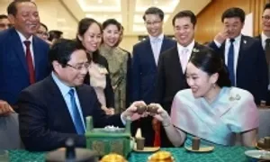 Thủ tướng Việt Nam, Thái Lan cùng thưởng trà