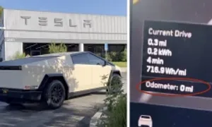 Xe Tesla bị xóa công-tơ-mét sau khi làm dịch vụ chính hãng Xe Tesla bị xóa công-tơ-mét sau khi làm dịch vụ chính hãng