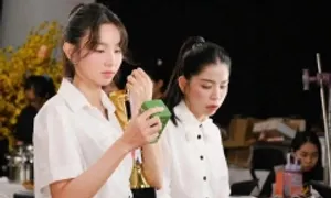 Hoa hậu Thùy Tiên né trách nhiệm trong thương vụ kẹo Kera như nào? Hoa hậu Thùy Tiên né trách nhiệm trong thương vụ kẹo Kera như nào?