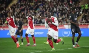 PSG thua Monaco, nguy cơ mất đỉnh bảng Ligue 1